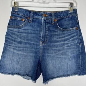 Madewell Women's Curvy High-Rise Denim Shorts Distressed-Raw Hemline Size 25